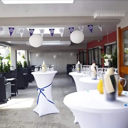 Stadthotel Szálloda 3*