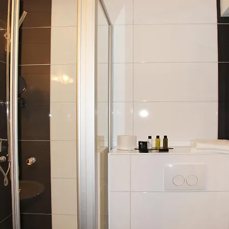 Stadthotel אלספלד