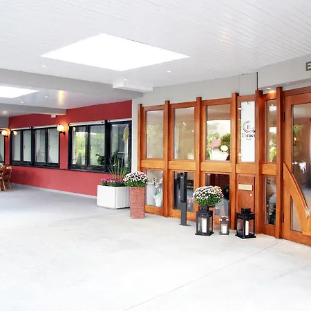 Stadthotel אלספלד