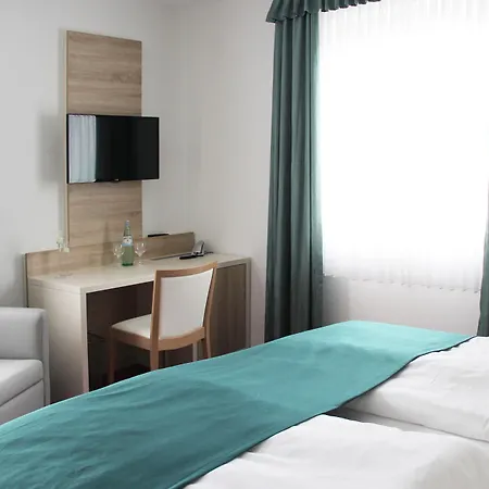 Hotel Stadthotel 3*